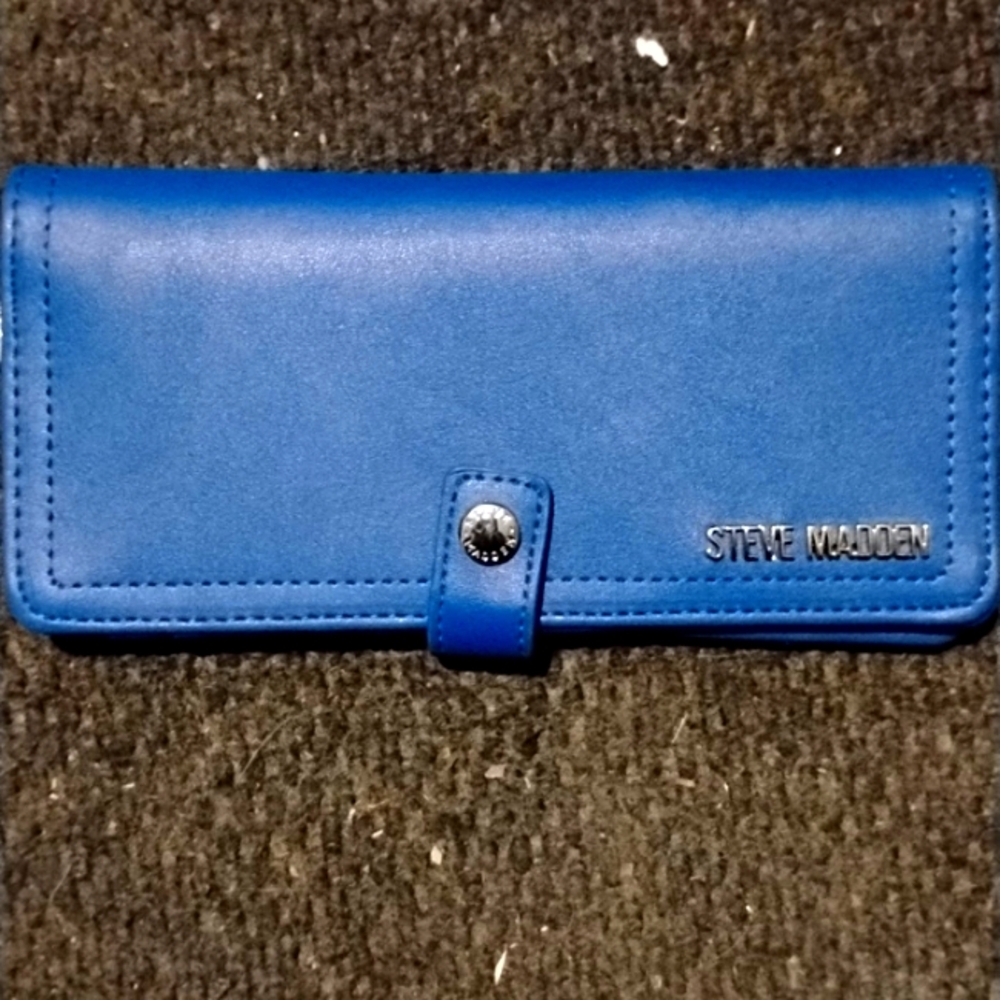 Steve Madden Wallet